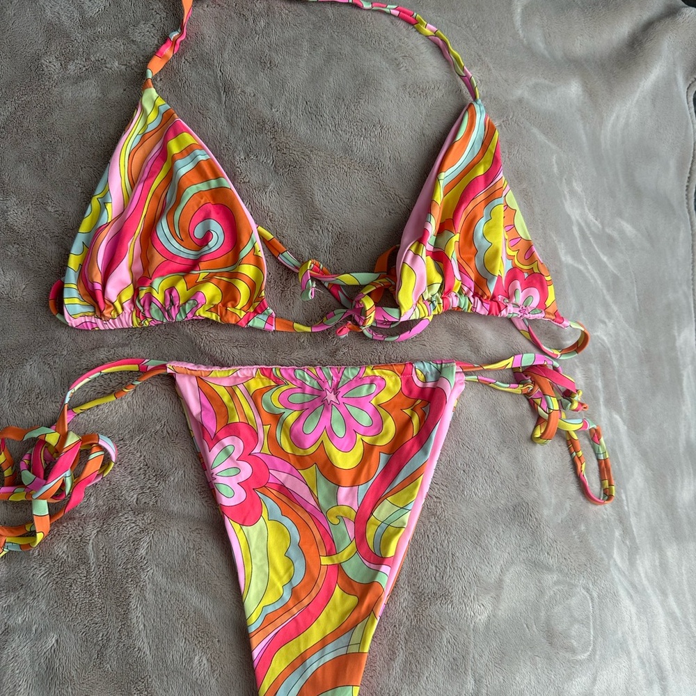Frankies Bikini Colorful Swirl Bikini Set